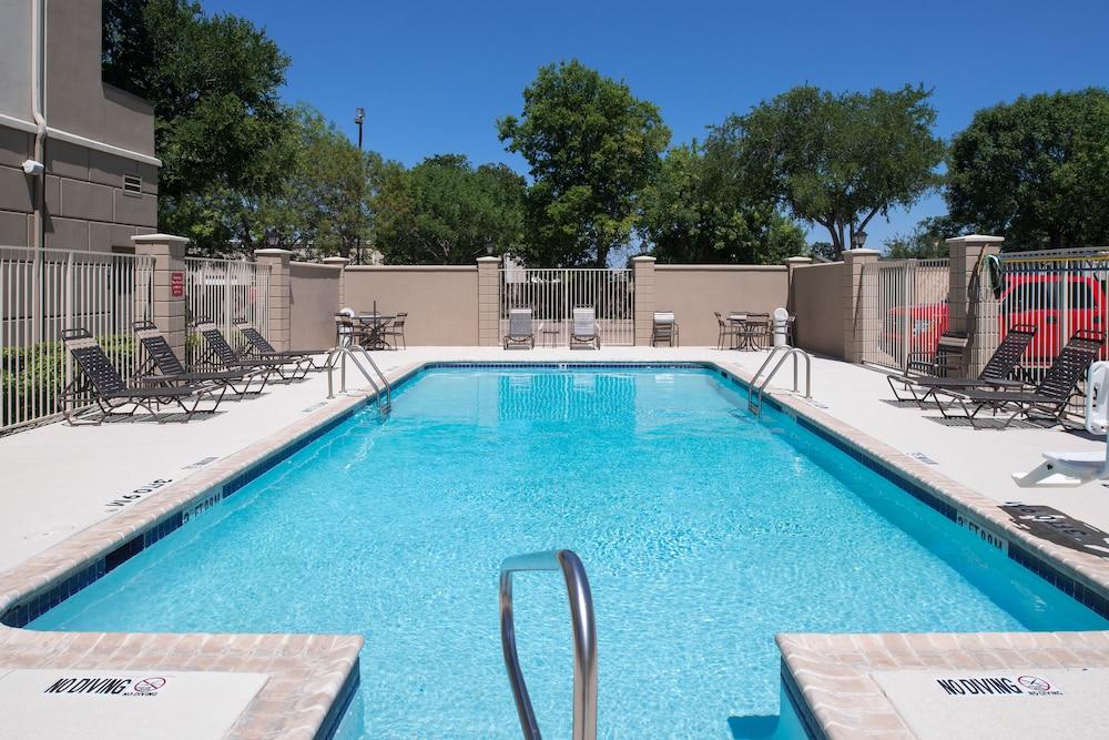 Hyatt Place Dallas/North Arlington/Grand Prairie Екстериор снимка